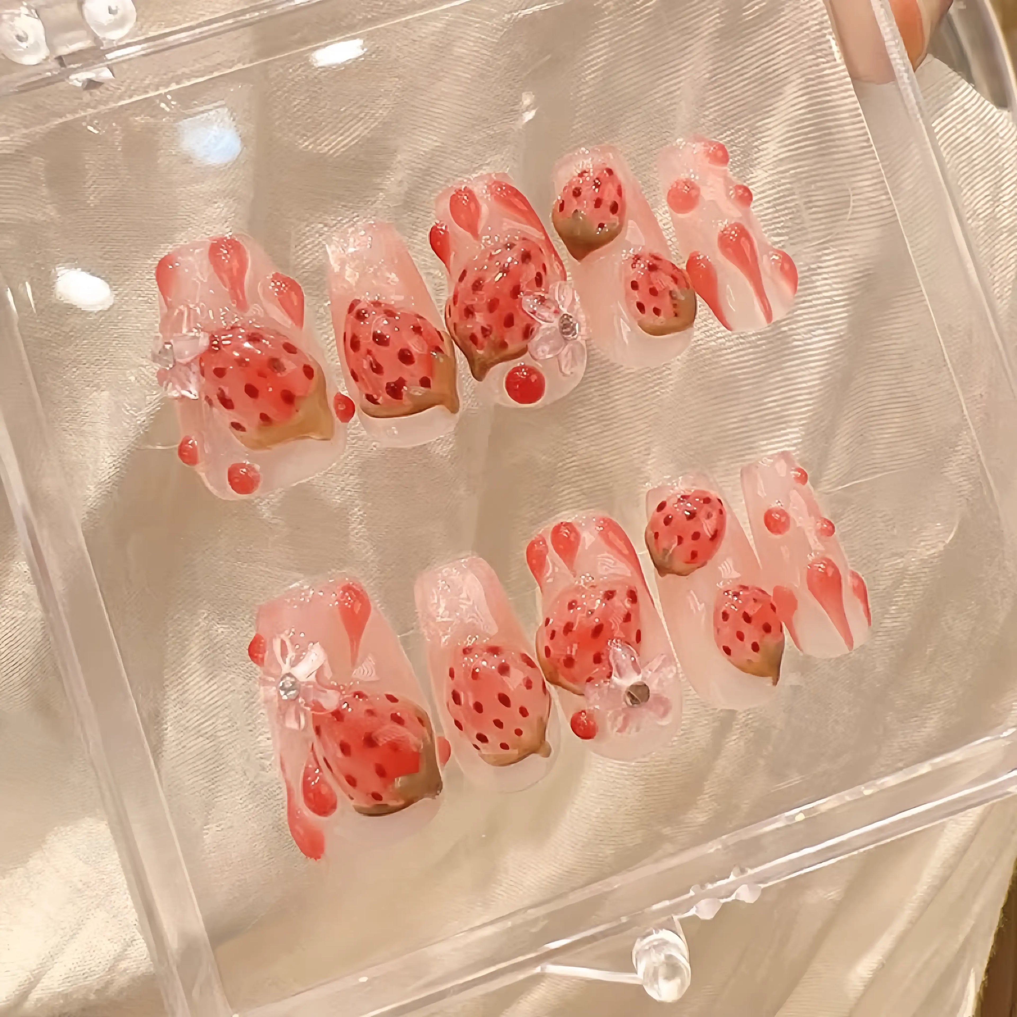 【7-15 days waiting】Ice-clear Strawberry Pink